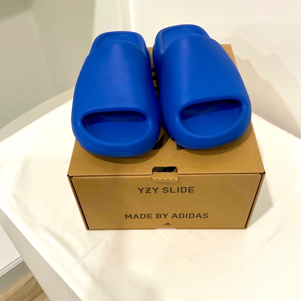 Yeezy Slides